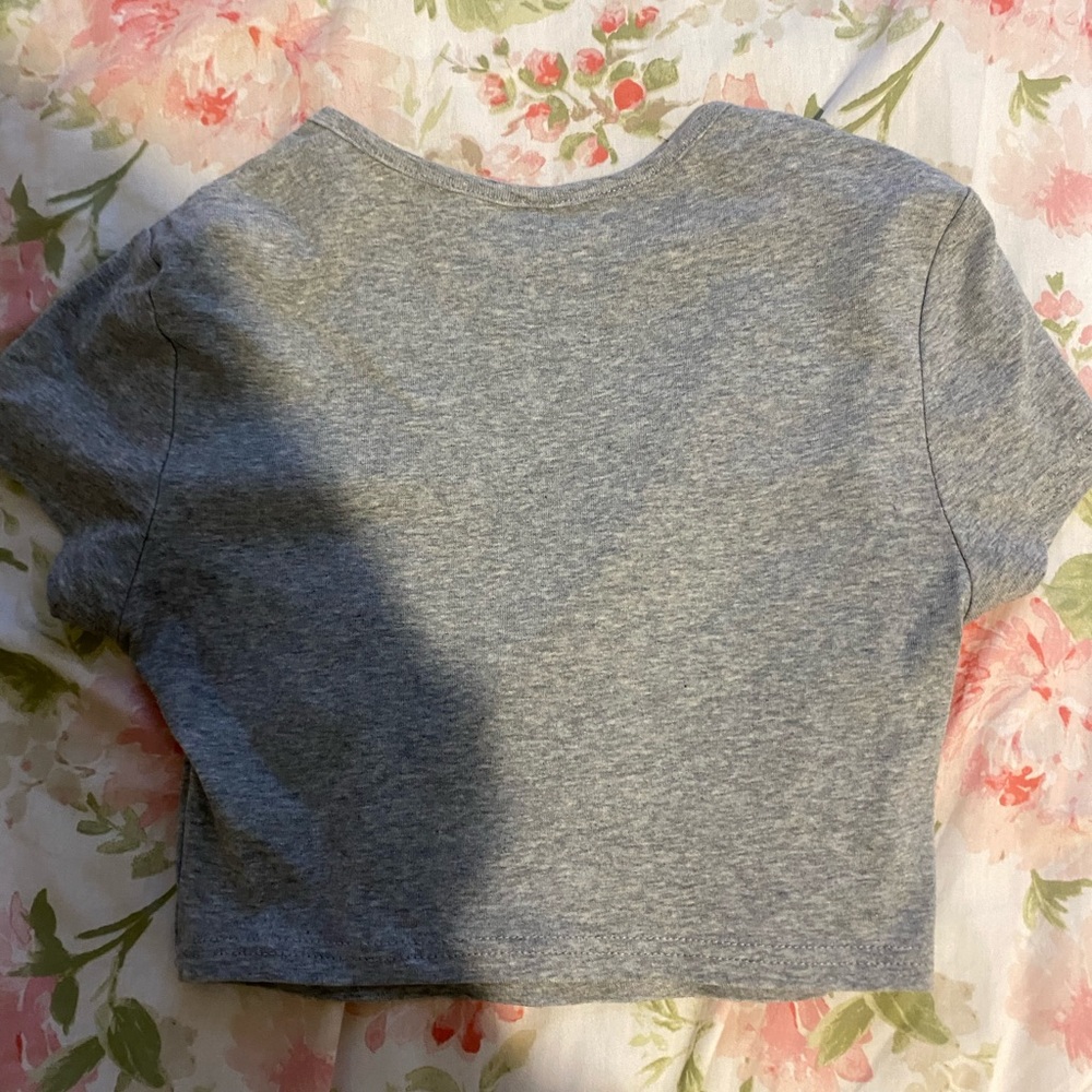 basic gray tee - Picture 2 of 2